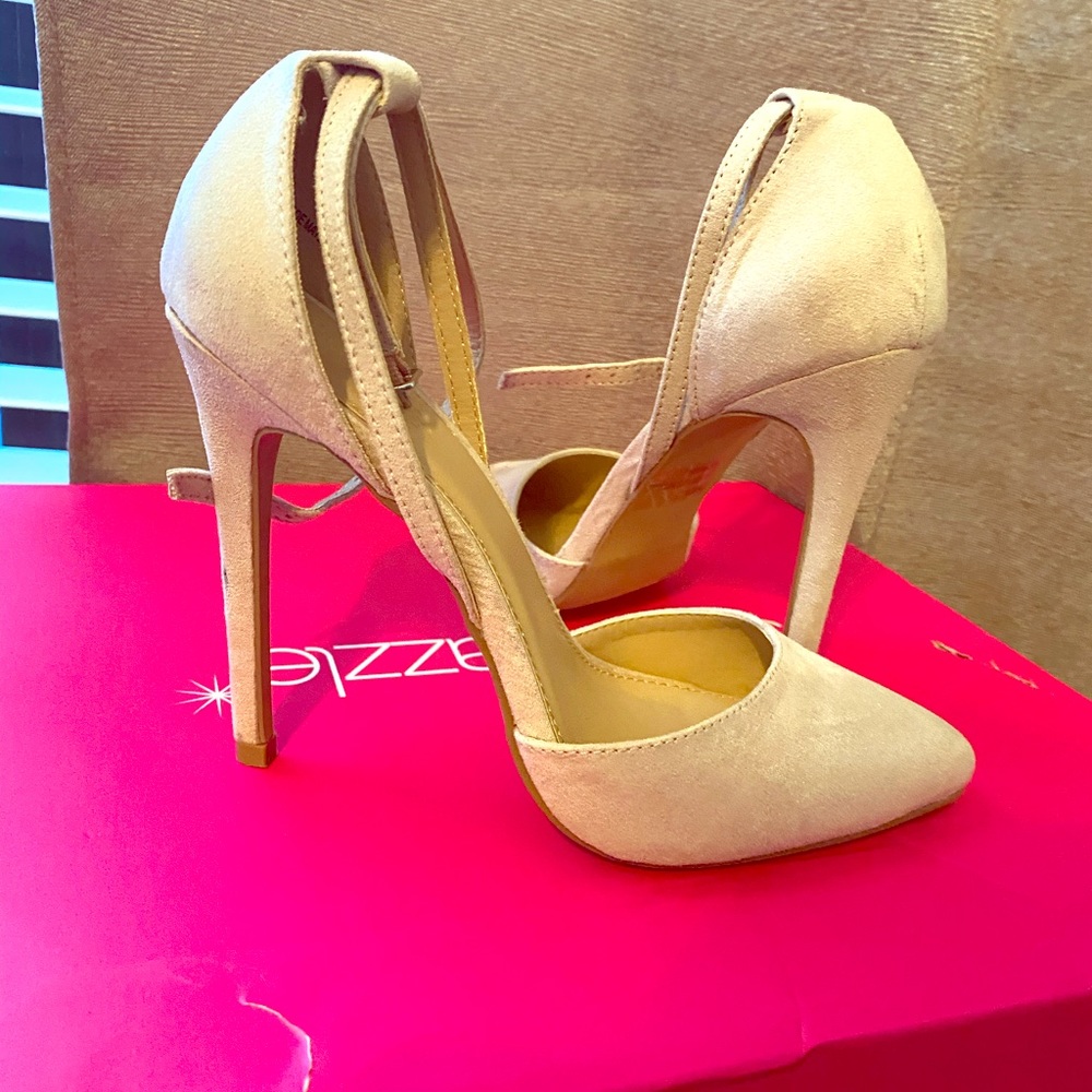Beige heels